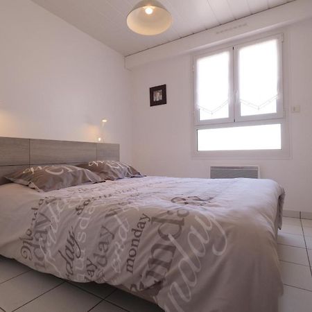 Un Appartement Sur La Marina De St-Gilles Saint-Gilles-Croix-de-Vie Exterior photo