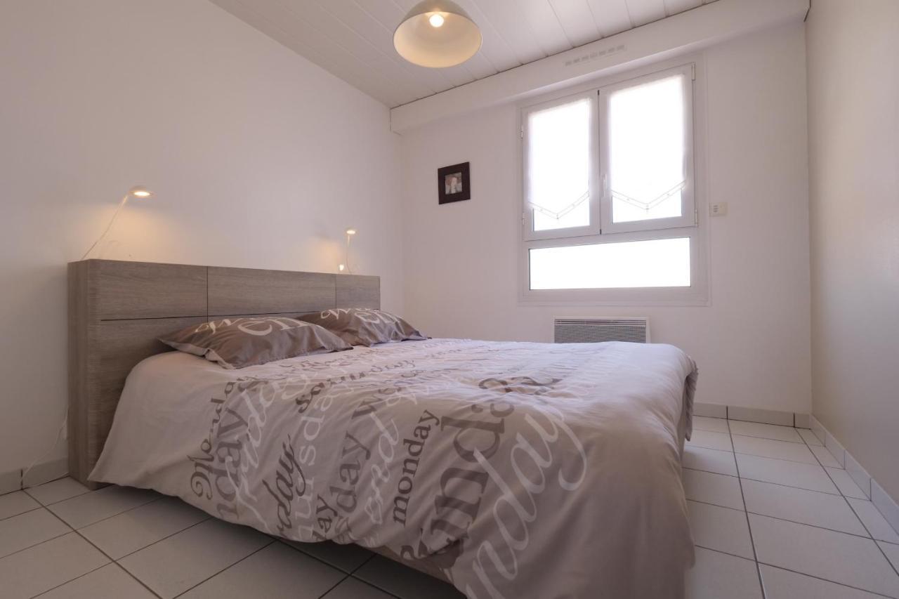Un Appartement Sur La Marina De St-Gilles Saint-Gilles-Croix-de-Vie Exterior photo